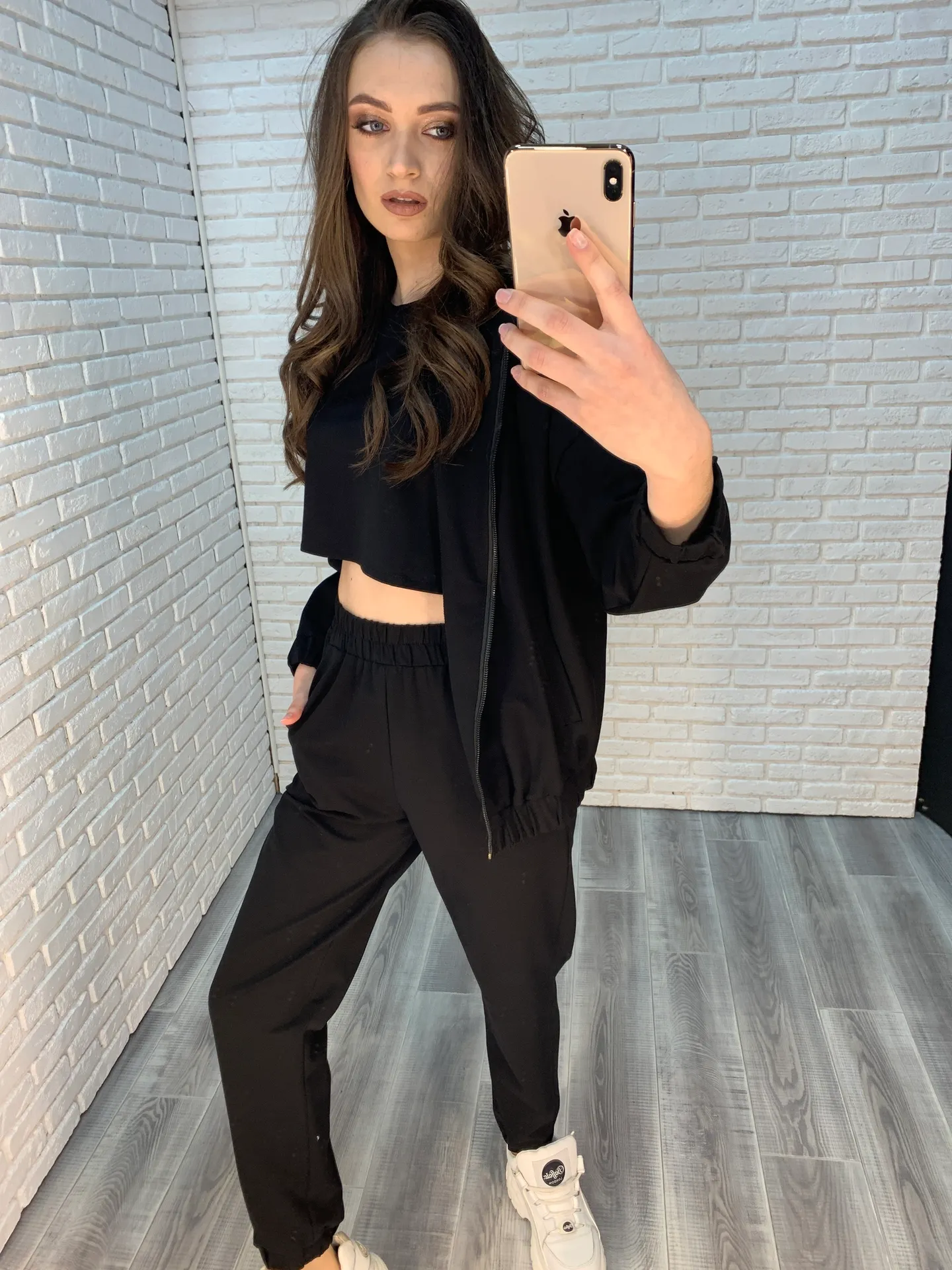 Черный спортивный костюм с капюшоном Nadya купить недорого -  интернет-магазин NADYA