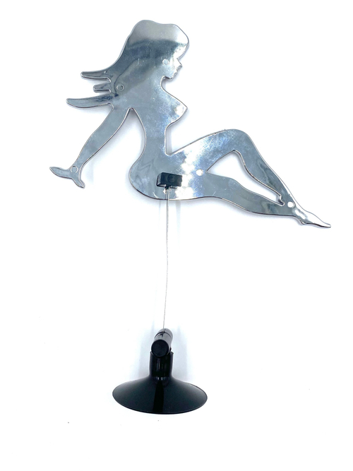 Женщина на торпеду металлическая