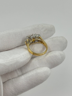 Кольцо с жёлтым кристаллом