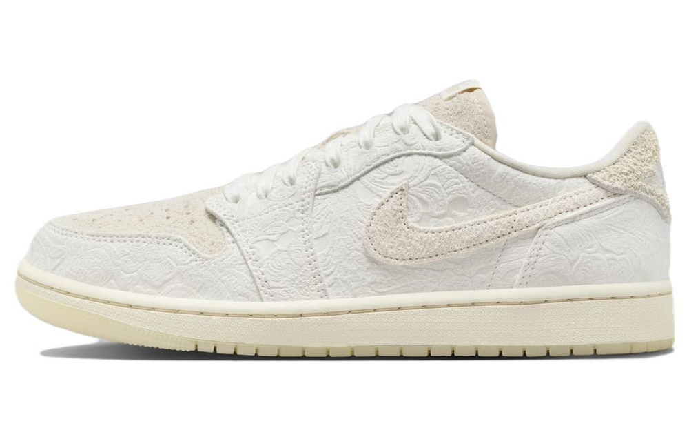 Кроссовки Chris Paul X Jordan Air Jordan 1 Low Og "Light Cream And Sail" Pu Pe