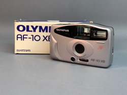 Olympus AF-10 XB не включается
