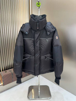 Пуховик Moncler