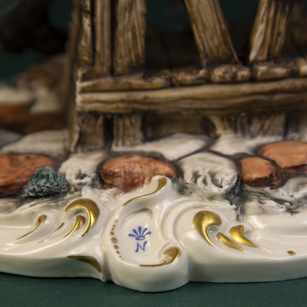 Фарфоровая мануфактура Capodimonte «Точильщик ножей»