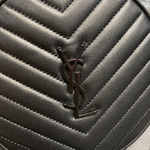 YSL Vinyle 17 cm