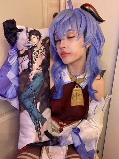 Мини дакимакура Трафальгар Ло из Ван-Пис арт. M0453, 60х20 см