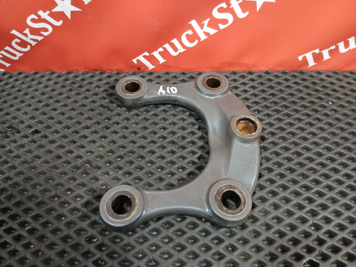 Кронштейн амортизатора