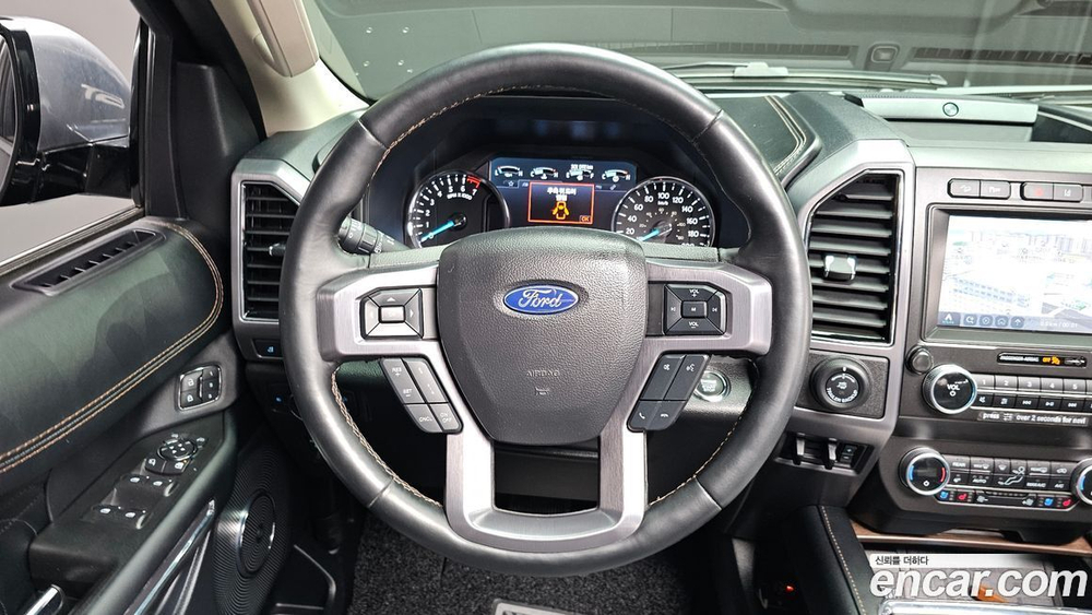 Ford Expedition Platinum 4WD (10.2021)