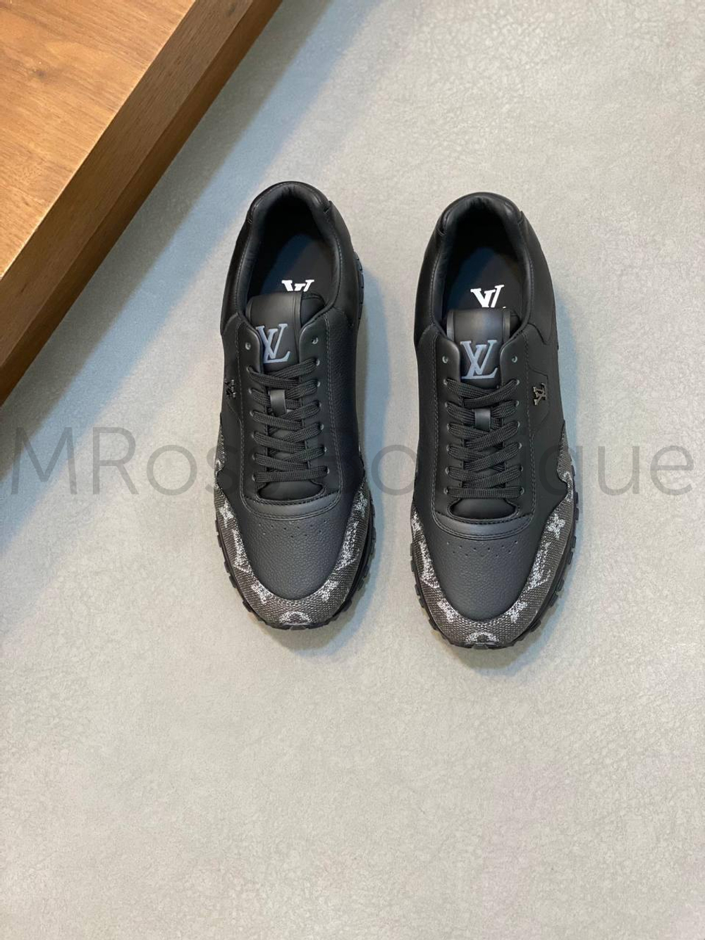 Кроссовки Louis Vuitton Run Away мужские черные с принтом