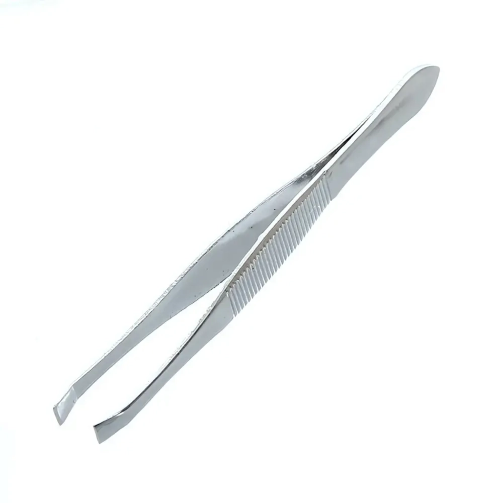 Пинцет для бровей на блистере «Ultramarine», цвет серебро 9см