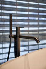 Смеситель для ванны Gessi 316, напольный, встраиваемый, с душевой лейкой, цвет Matte Black