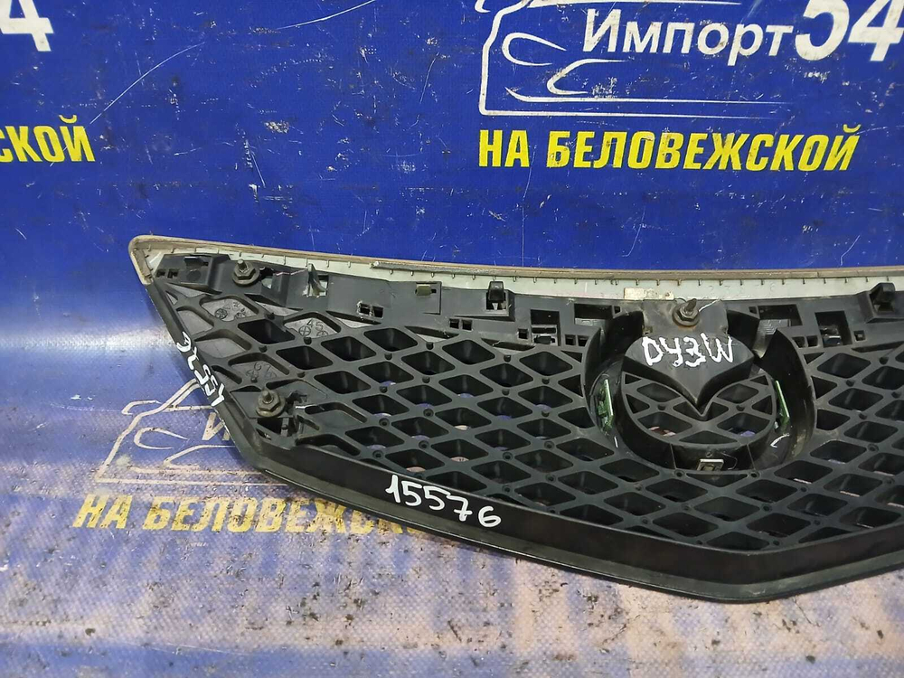 Решетка радиатора MAZDA DEMIO 2002-2005