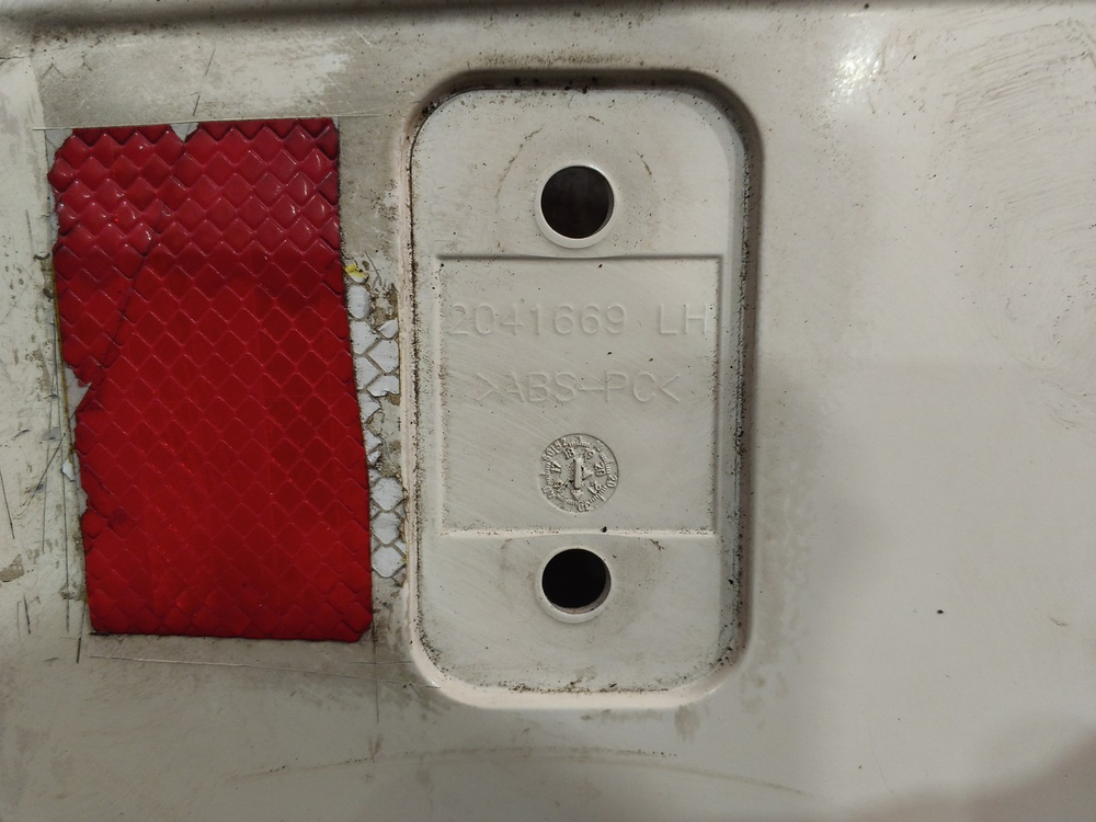 Продолжение двери левой 2020г