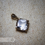 Кулон с розовым кварцем