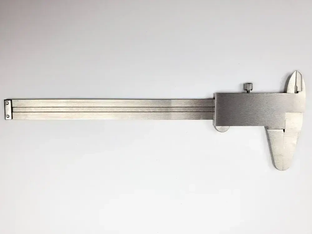 Штангенциркуль Mitutoyo (Япония) нониусный 0.02 мм, 0-150мм/0-6", 530-312. Госреестр.