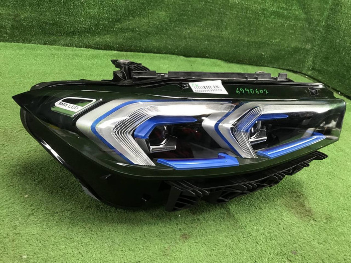 Фара правая BMW 3er G20 (2022-н.в.) LED В сборе