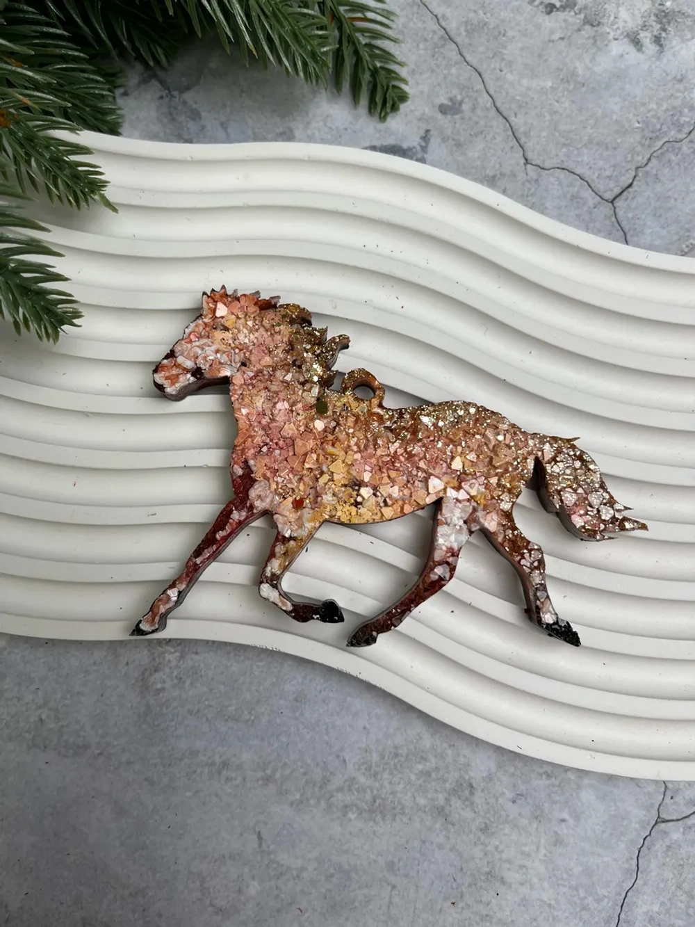 Новогодняя елочная игрушка Лошадка
