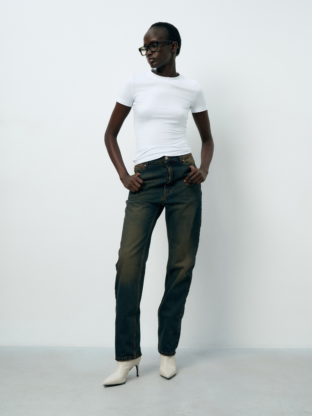 Джинсы "STRAIGHT"