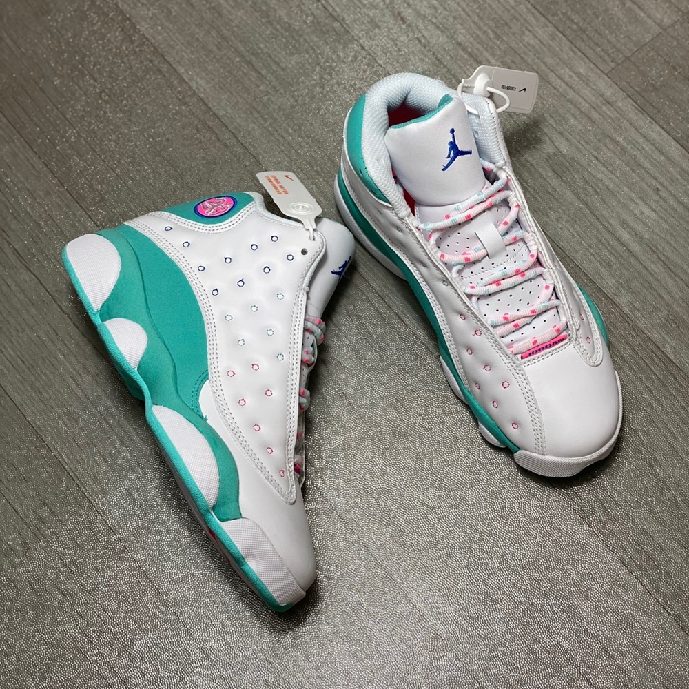 Air Jordan 13 PE “Aurora Green”