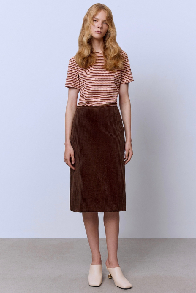 Юбка миди из вельвета
