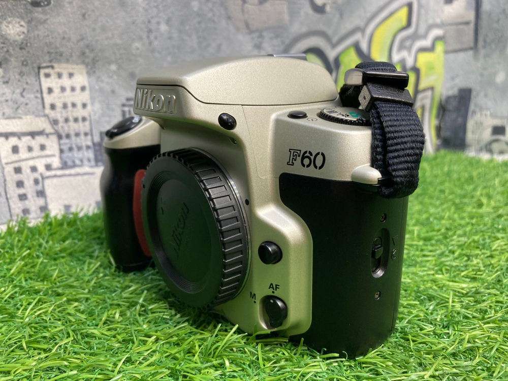 Nikon F60