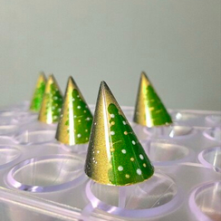 243 | Форма для шоколадных изделий "Конус" (275*175 мм)