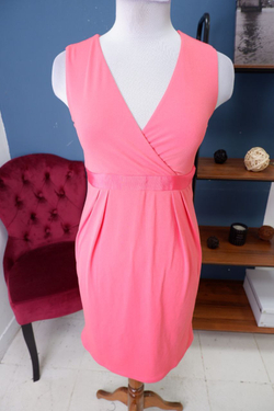 Платье стильное 42 размер