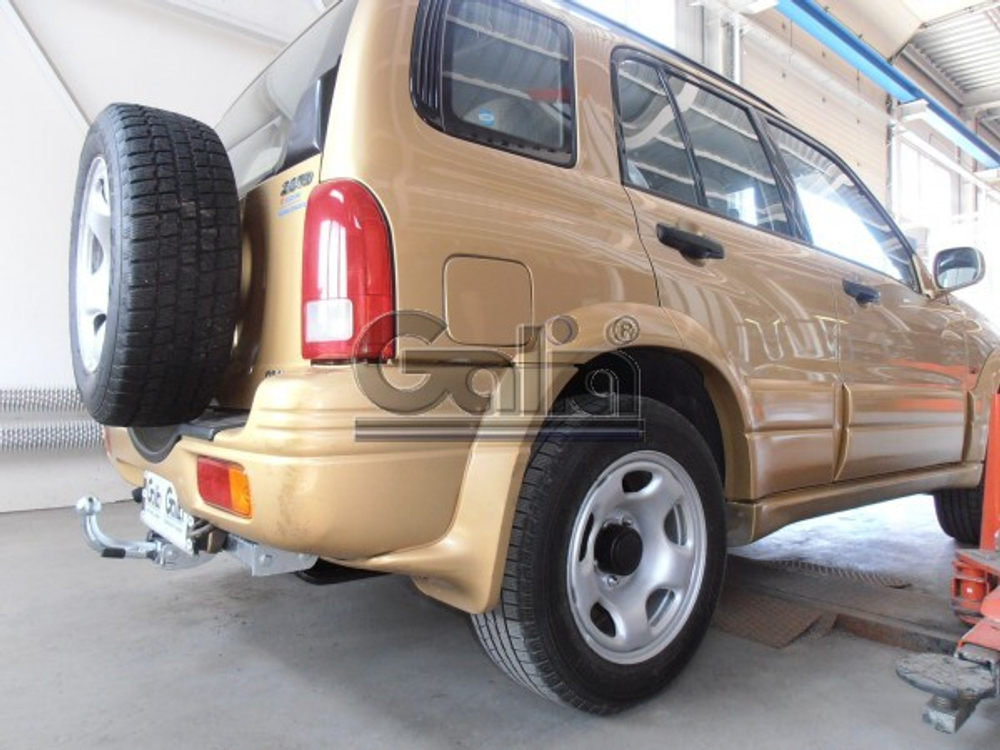 Фаркоп оцинкованный Galia S030A для Suzuki Grand Vitara 1998-2005, Suzuki Grand Vitara XL7 1998-2003(паспорт и сертификат в комплекте)(без электрики)