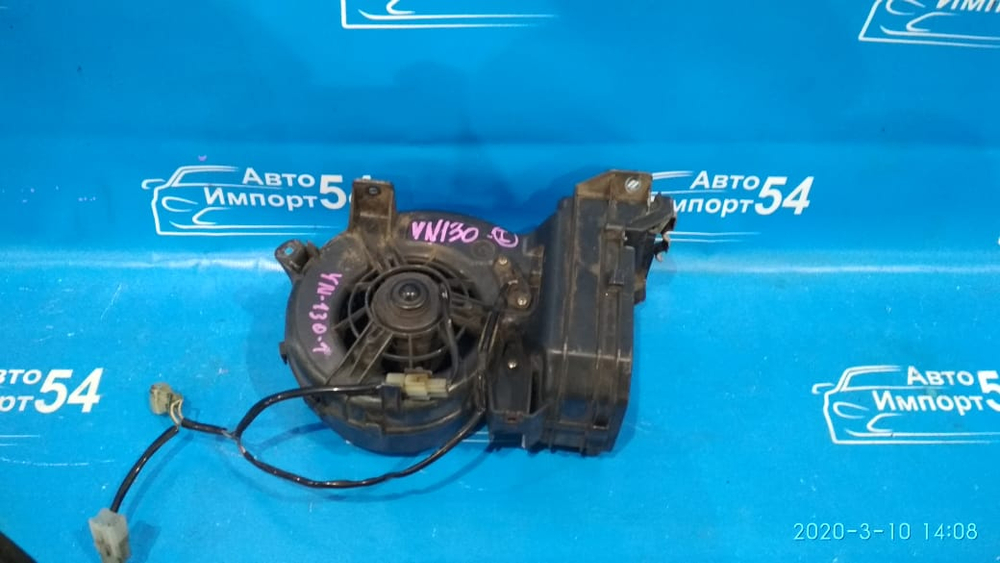 Моторчик печки TOYOTA HILUX SURF 1994
