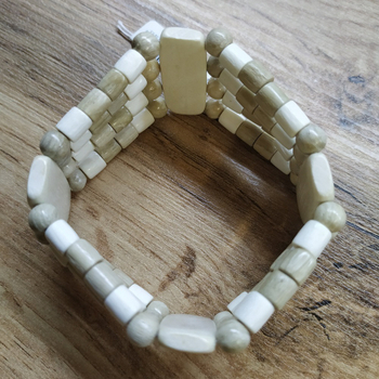 Браслет Четырехрядка, дерево, цвет молочный, бежевый, ширина 30 мм