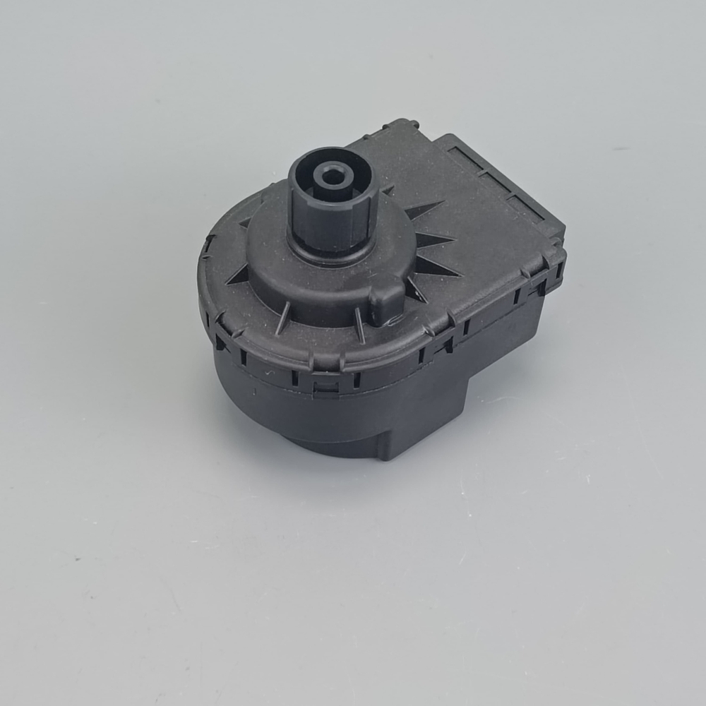 Сервопривод 220-240V черный для котлов BAXI, ARISTON, PROTHERM арт. 61302483, 5694580