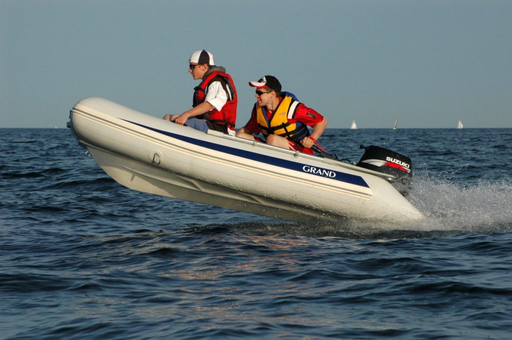 Лодка РИБ GRAND SILVER LINE S250