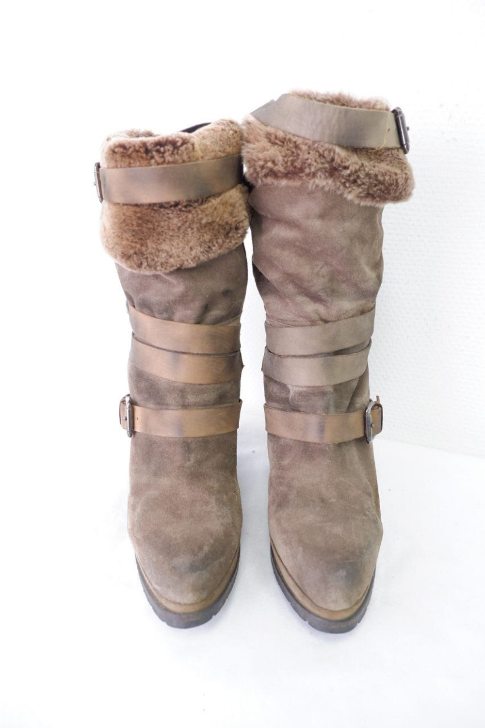 Полусапоги зимнее на танкетке 39 размер