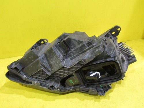 Битая Фара правая Mercedes GLA x156 (2017-2020) LED