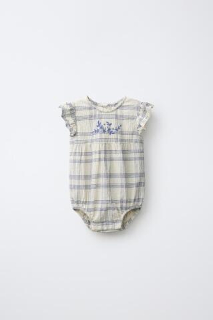 ZARA КОМБИНЕЗОН В КЛЕТКУ С ВЫШИВКОЙ, ЭКРЮ/СИНИЙ