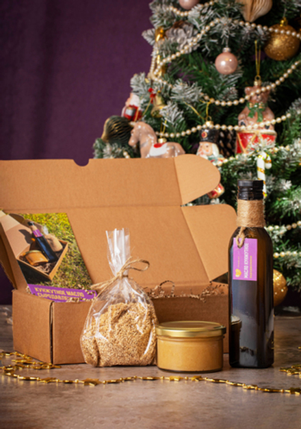 Набор №121 Кунжутное масло 250мл сыродавленное в подарочном оформлении