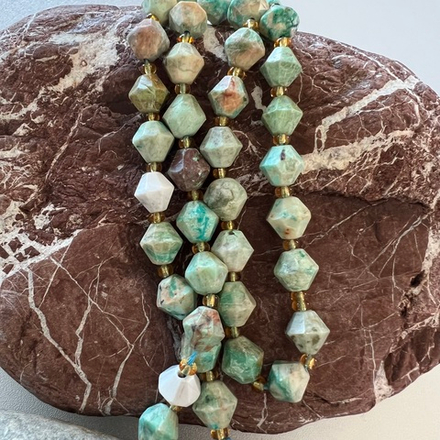 Перуанская бирюза. Камни для изделий на заказ. Цена зависит от вида заказанного изделия