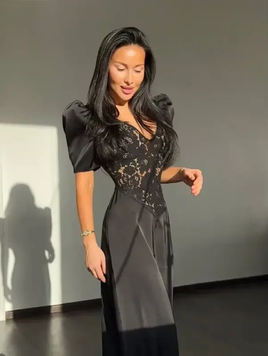 Платье "Who is she", Черный