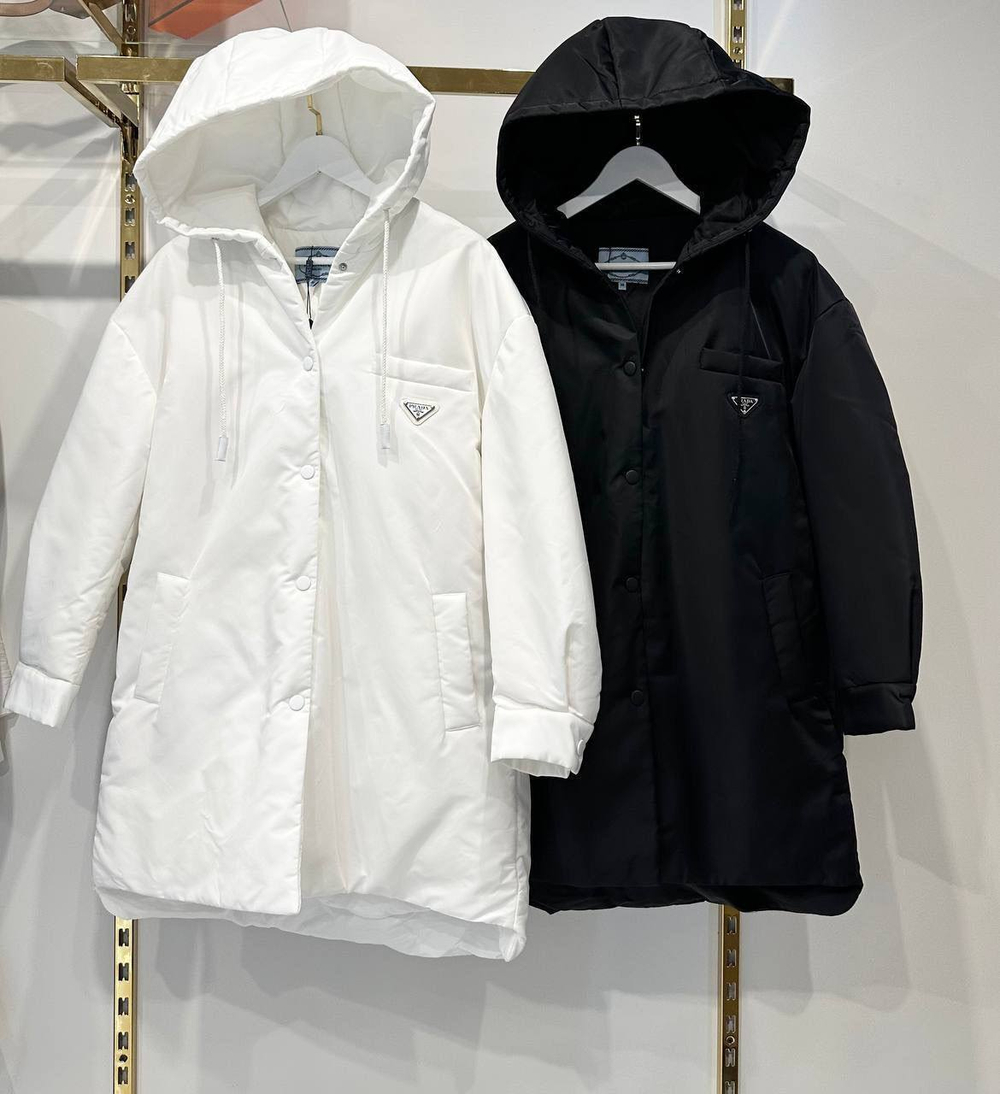 Пуховик Prada