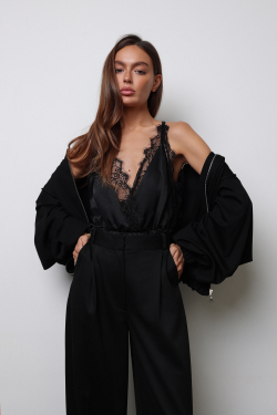 Худи черное с надписью 2SIDES