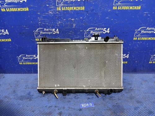 Радиатор двигателя Honda CR-V 1996