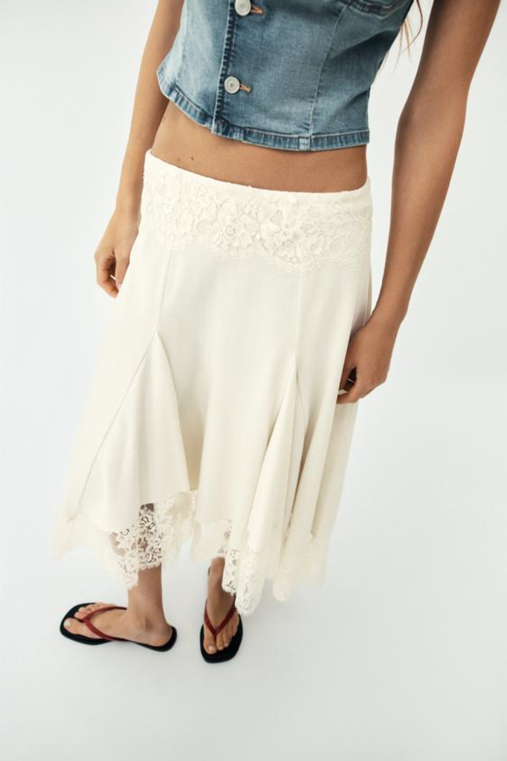 ZARA ОБЪЕМНАЯ ЮБКА МИДИ С КРУЖЕВОМ, ЭКРЮ