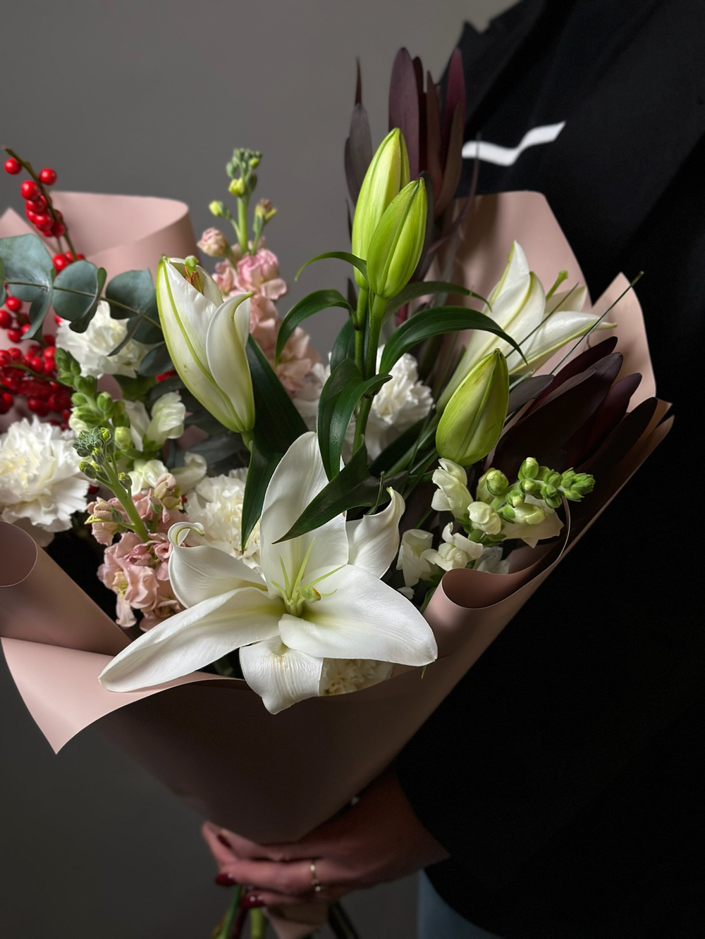 Сборный букет «Букет южных ночей»