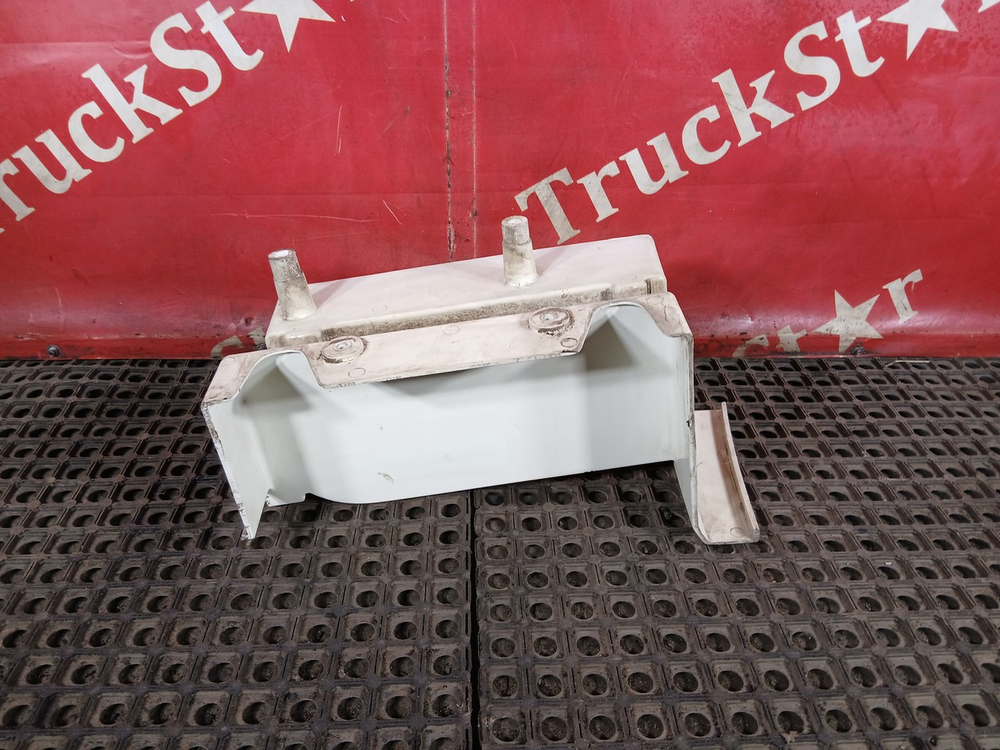 Корпус подножки правой