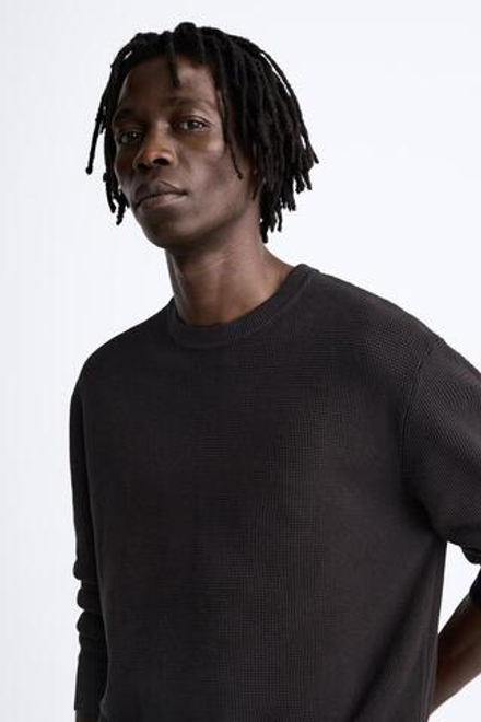 ZARA БАЗОВЫЙ СВИТЕР С РЕЛЬЕФНЫМ УЗОРОМ, БАКЛАЖАНОВЫЙ