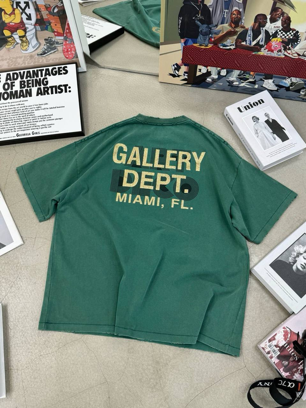 Футболка Gallery Dept