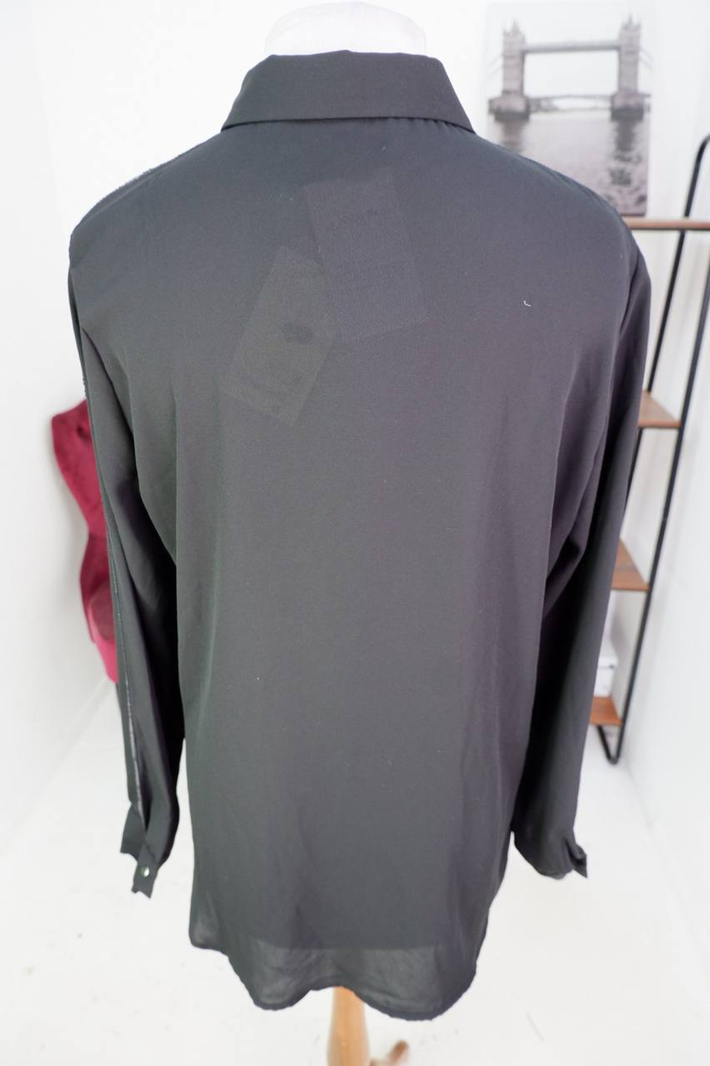 Блузка Zolla украшенная пайетками, маркировка XL, визуально на 50 размер, новое