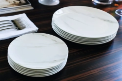 Wedgwood Овальное блюдо Vera Wang Venato Imperial 35 см
