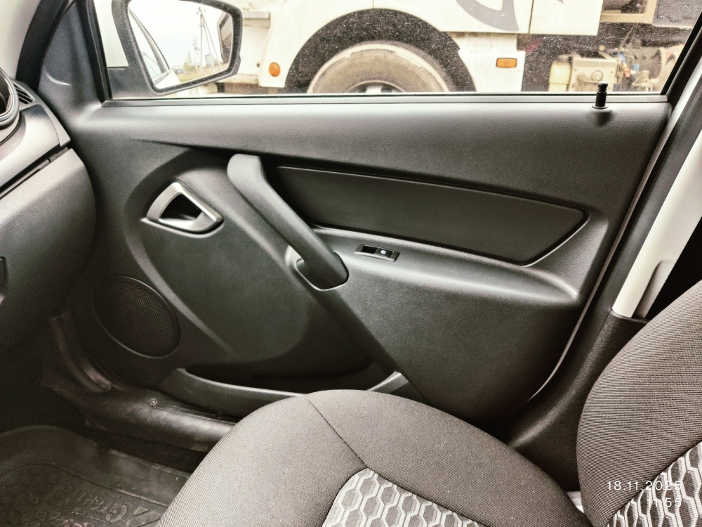 LADA GRANTA Лифтбек Comfort 24 1.6 90 hp 5MT