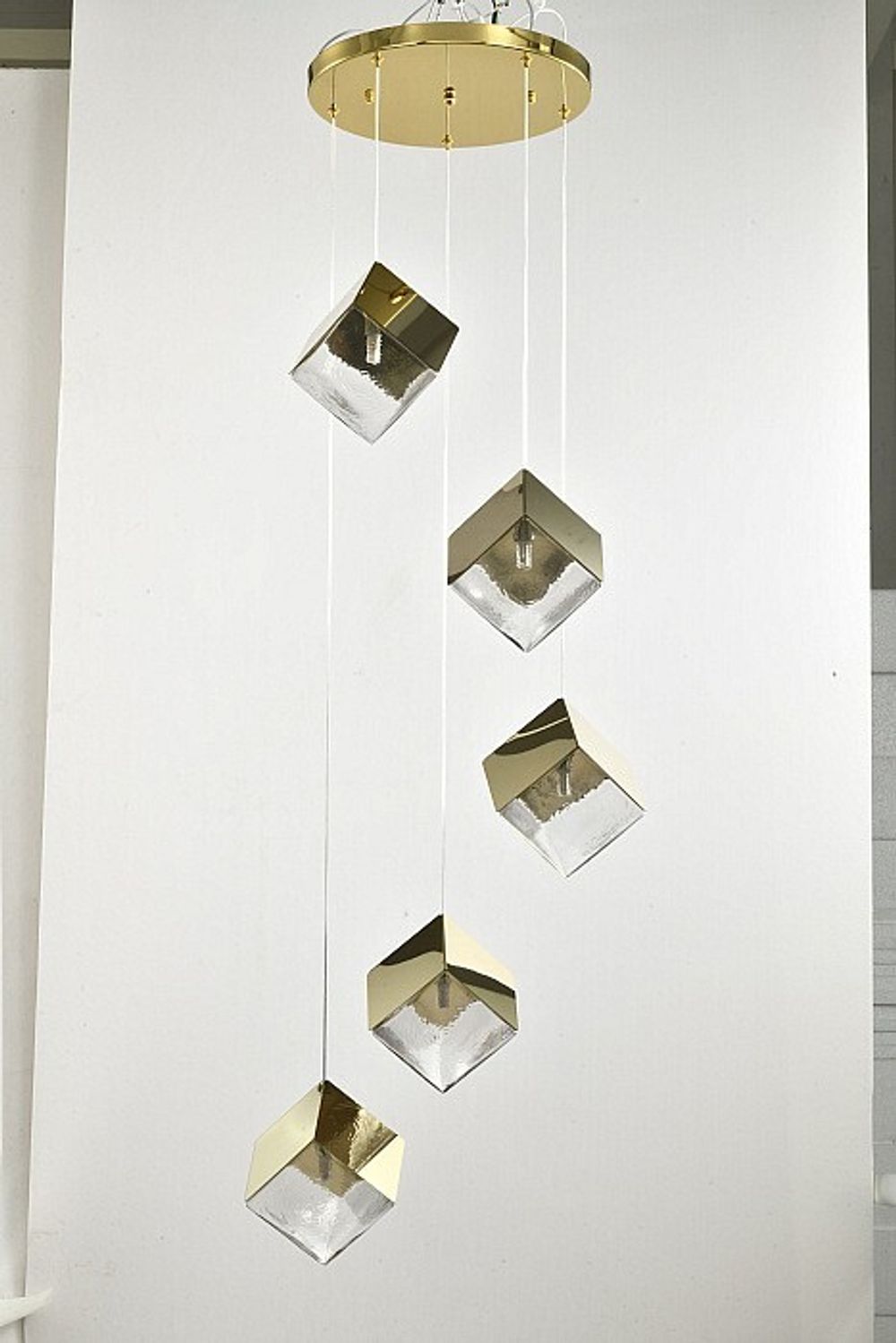 Подвесной светильник Zortes Ice Cube ZRS.1005.05