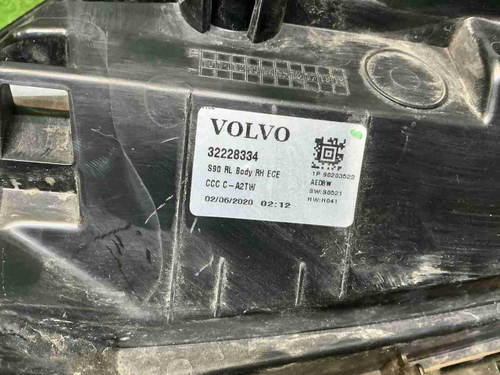 Фонарь правый внешний Volvo S90 2 (2020-2025)